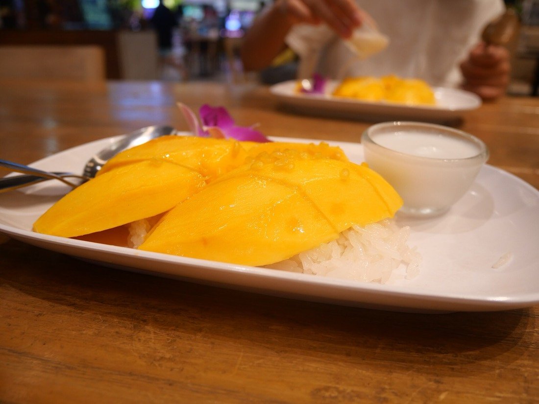 Riz gluant à la mangue